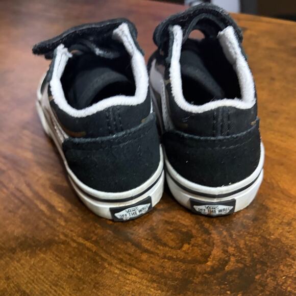 Vans Toddler Old Skool V Metallic Flame Sz 7C Black White Hook& Loop Shoes EUC - Picture 3 of 8